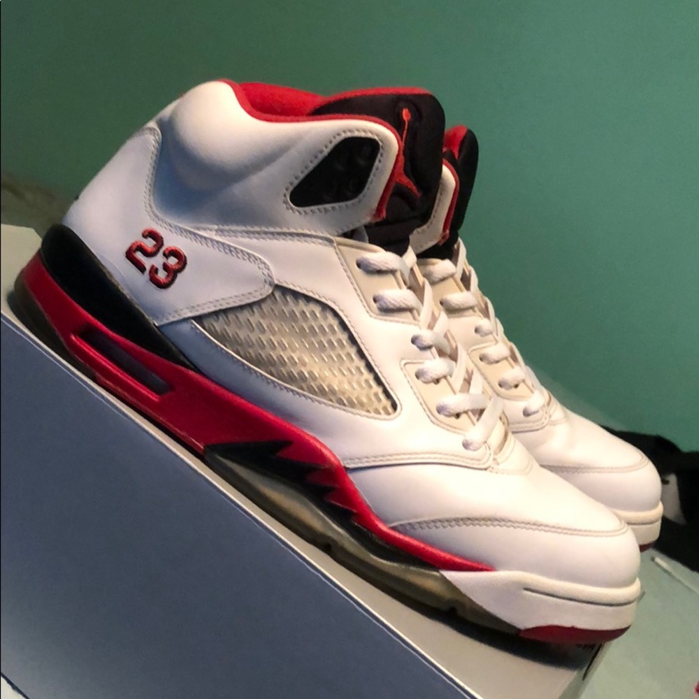 Jordan 5 Retro Fire Red Black Tongue (2013)